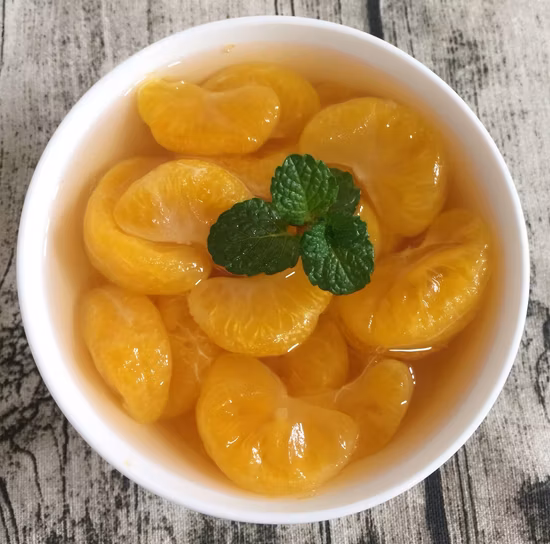 High Quality IQF Orange Petals with 90% Complete Rate